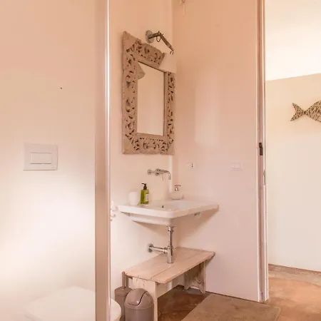Villa Sleeps 6 Pool Wifi
