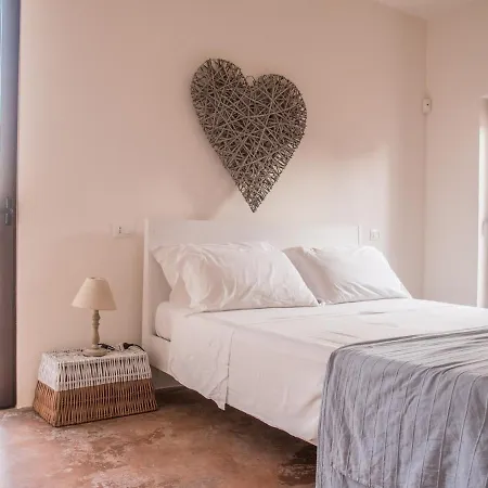 Sleeps 6 Pool Wifi Villa